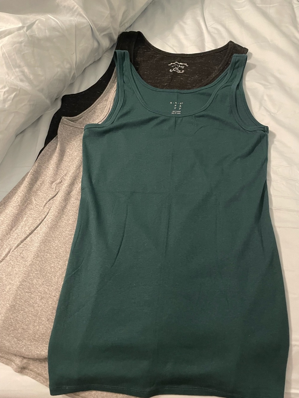 Set of 4 Tank Tops A New Day & Maison Jules- Like New - Picture 2 of 4